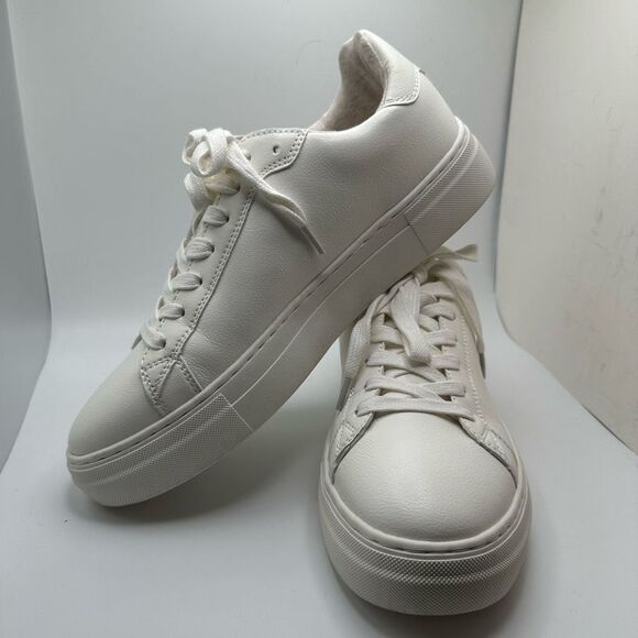 CUSHIONAIRE Women's lace up Sneaker +Comfort Foam 10 WHITE - Picture 7 of 7